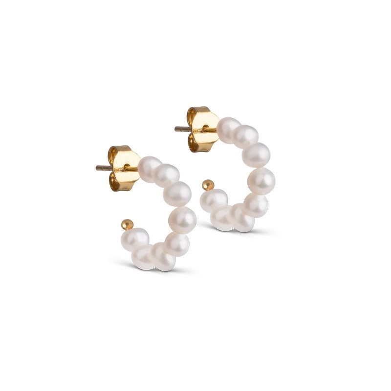 Pearly Mini Hoops i forgyldt sølv med ferskvandsperler fra Enamel Copenhagen
